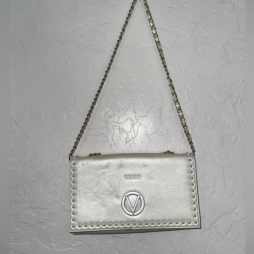Pearl Valentino, Crossbody